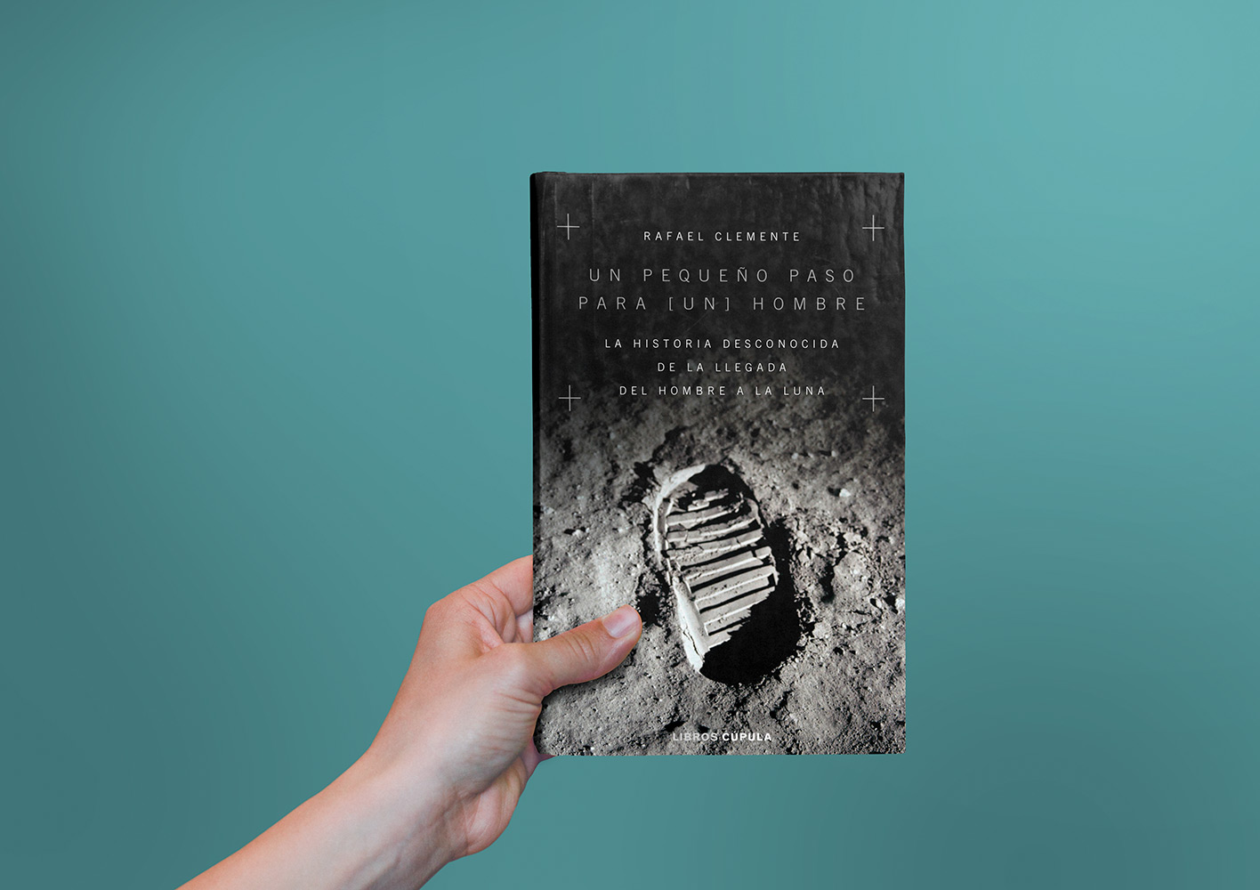 Reseña: Un pequeño paso para (un) hombre. Rafael Clemente