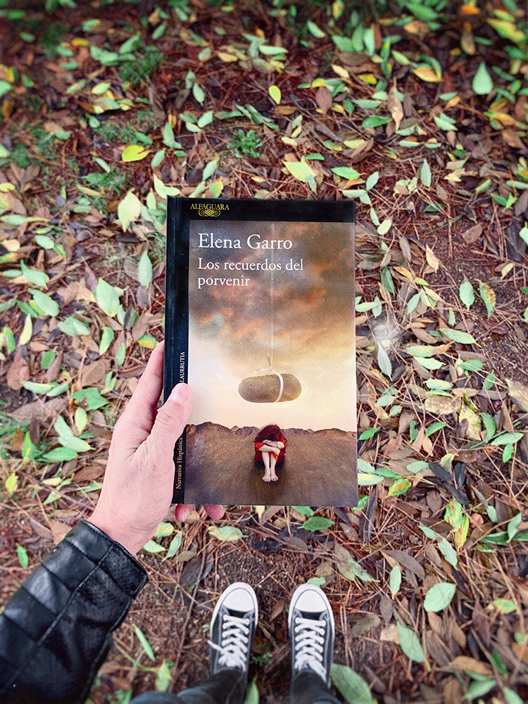 Reseña: Los recuerdos del porvenir. Elena Garro