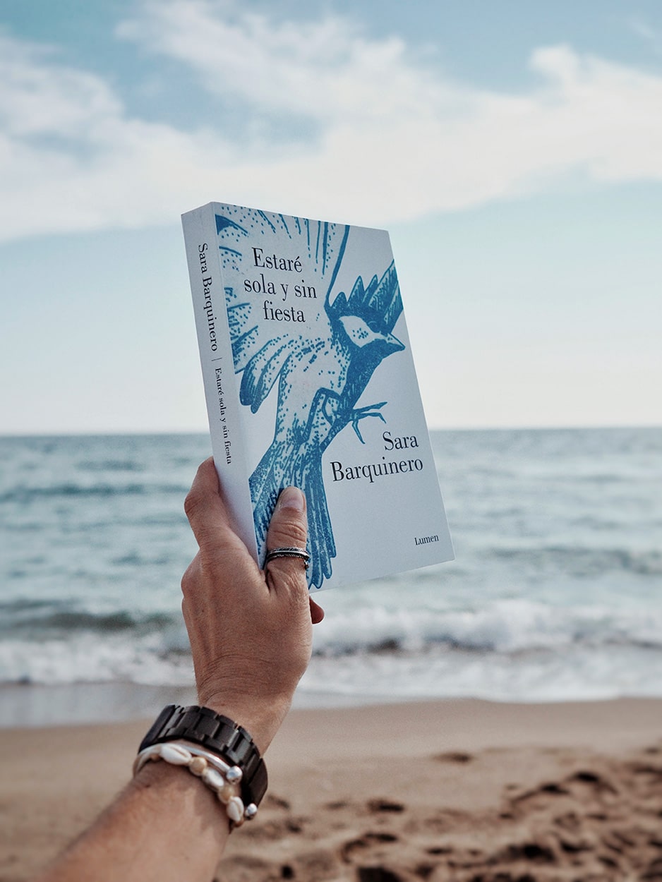 Reseña: Estaré sola y sin fiesta. Sara Barquinero