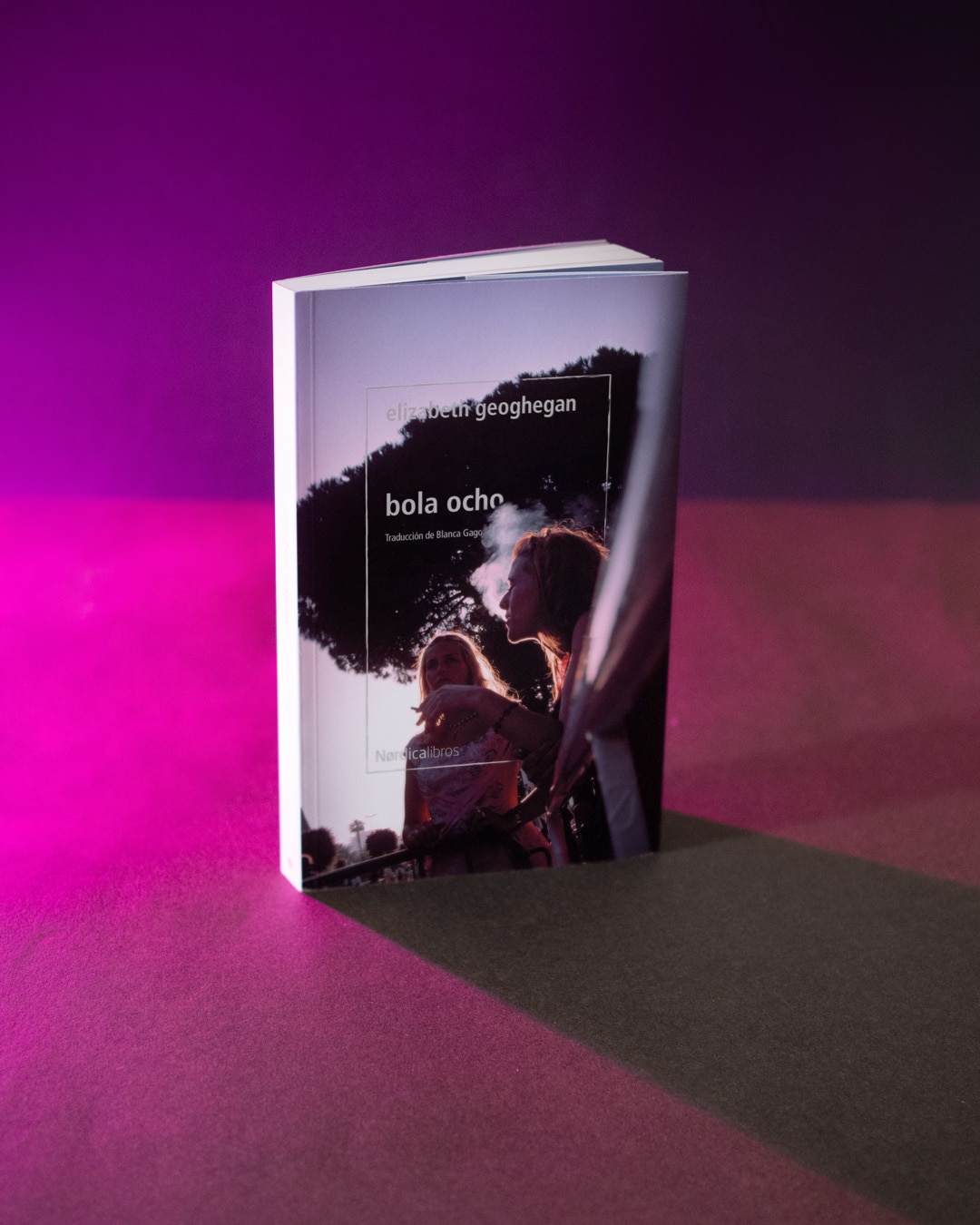 Reseña: Bola ocho. Elizabeth Geoghegan